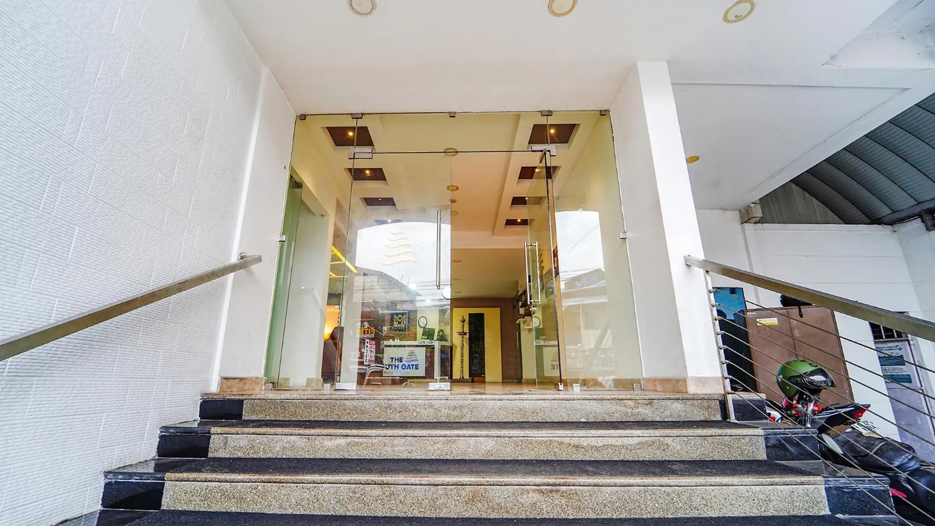 Fabhotel The South Gate Thiruvananthapuram 4*,  Indien