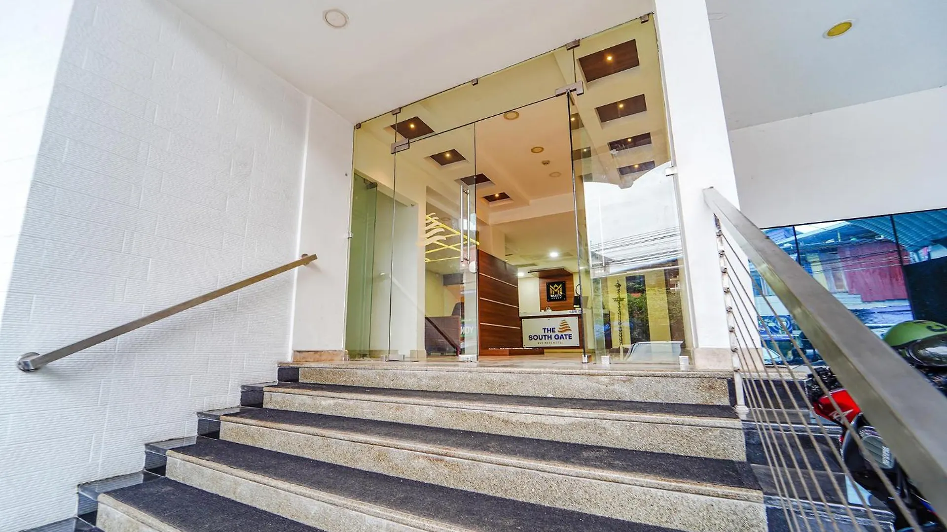 **** Hotel Fabhotel The South Gate Thiruvananthapuram Indien